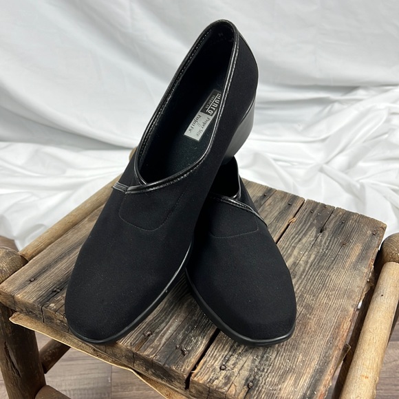 Munro Proper Size Perfect Fit Black Dress Shoes size 9 - Picture 1 of 5